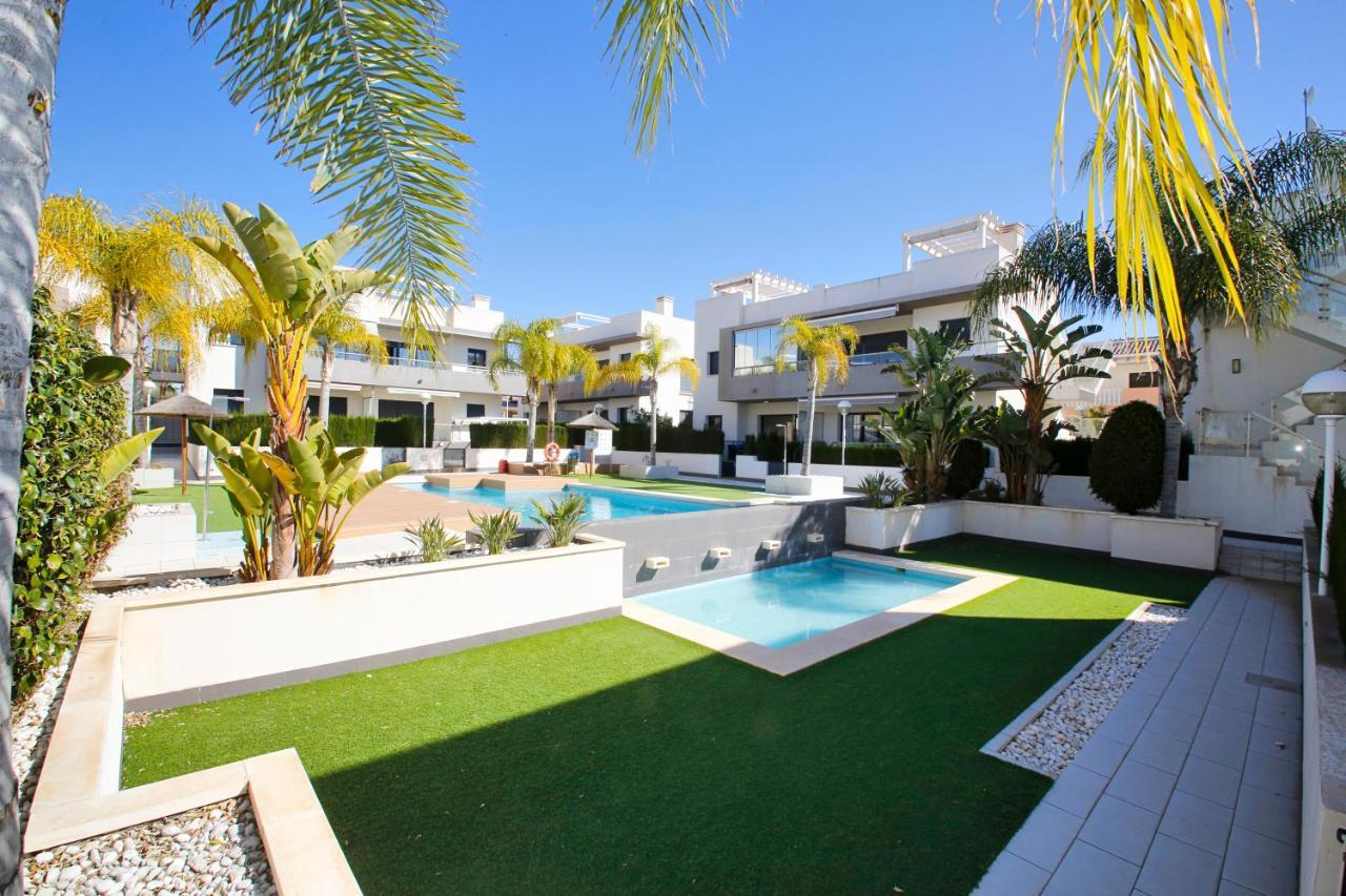 Fantastic Home With Ac, Pool And Bbq Rojales Εξωτερικό φωτογραφία