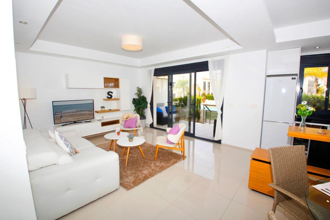 Fantastic Home With Ac, Pool And Bbq Rojales Εξωτερικό φωτογραφία