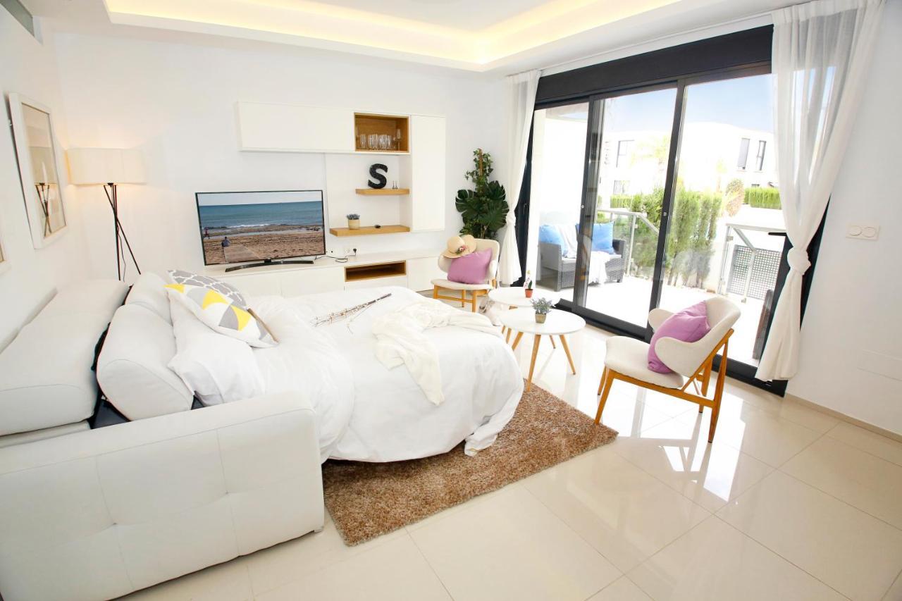 Fantastic Home With Ac, Pool And Bbq Rojales Εξωτερικό φωτογραφία